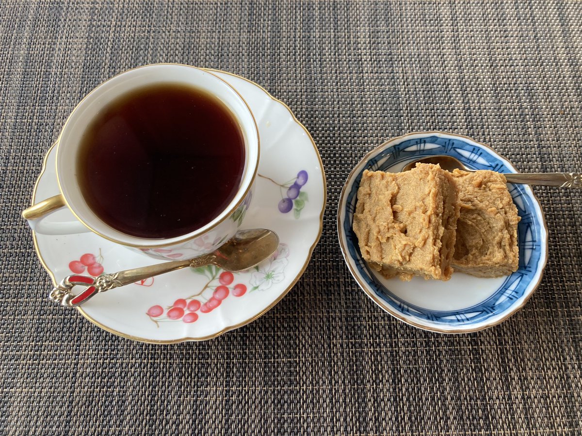chooookki's tweet photo. セイロンスターのフライデースペサル(ポーク)うめえ https://t.co/HgXyvLE9P9