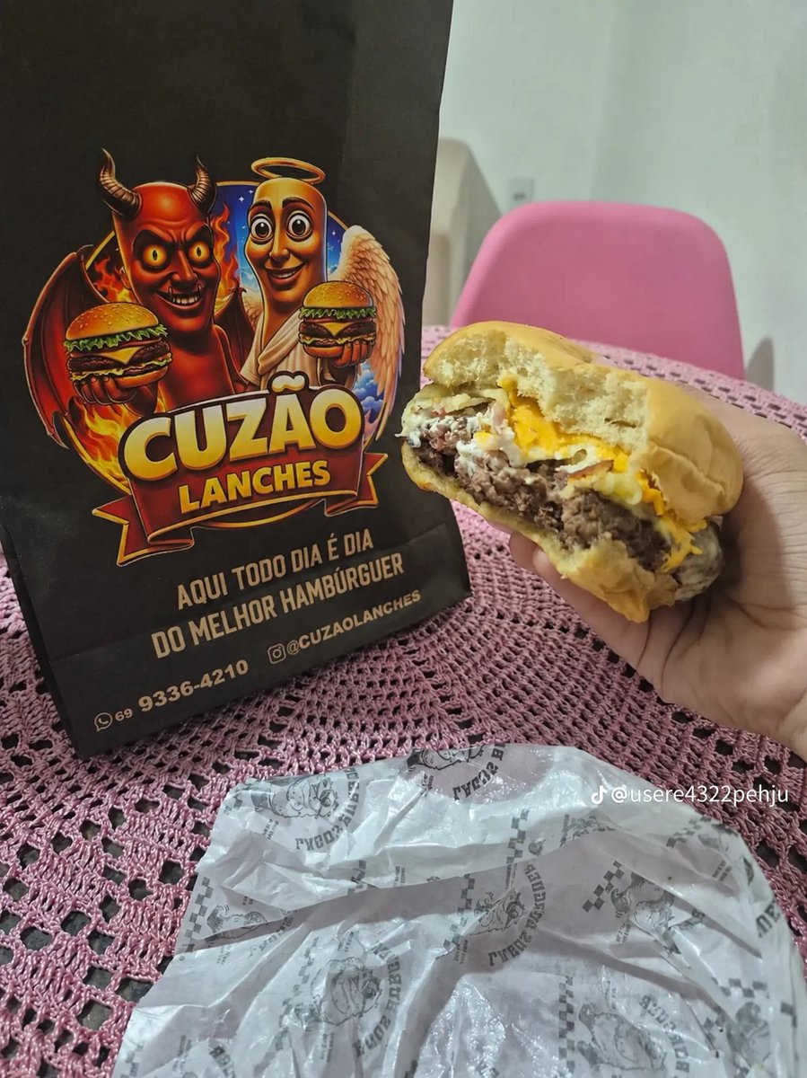 htsalvadxr's tweet photo. fluindo esse cuzao lanches na risca https://t.co/1r7G33H5Yt