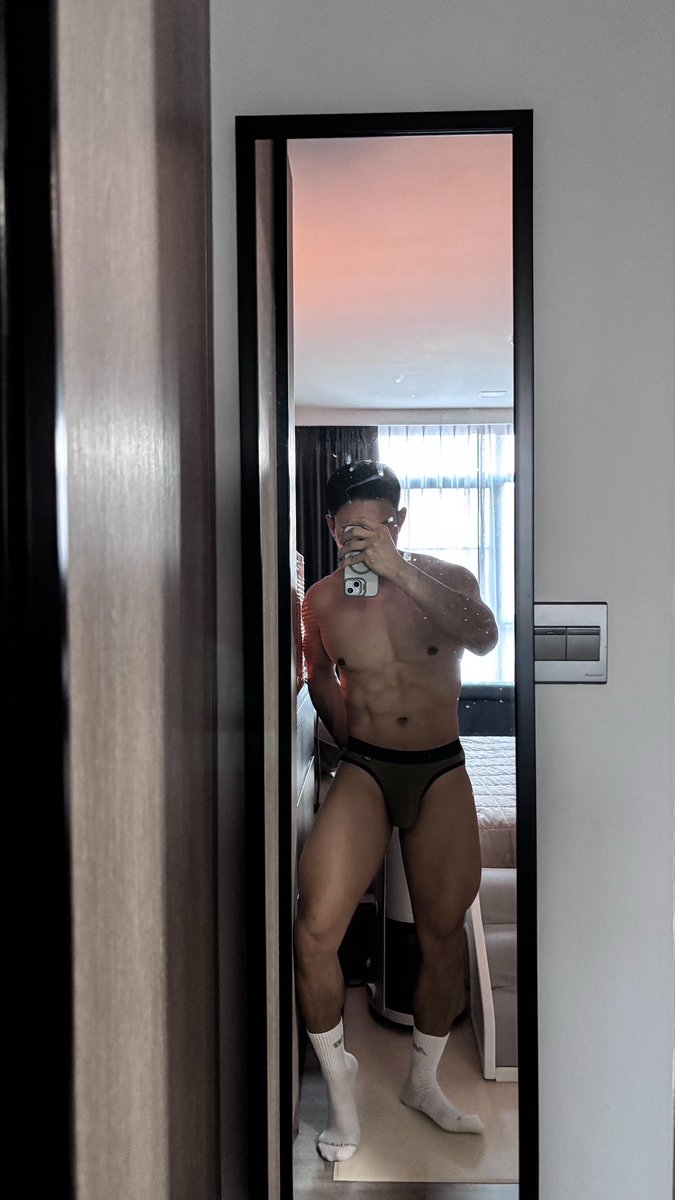 greencircle54's tweet photo. friday 🫶🏻🍆💦 https://t.co/PHTk3anc0r