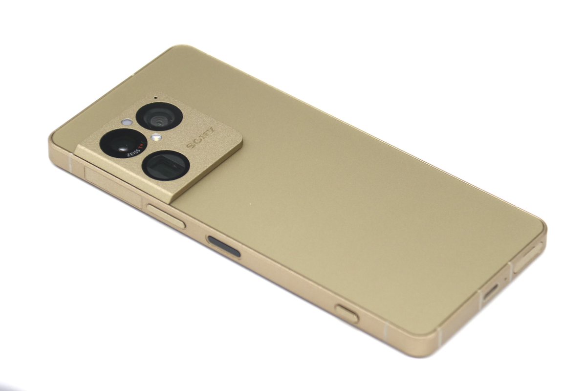Lightdog91131's tweet photo. NEW PHONE

SONY XPERIA1 Ⅷ

SO BEAUTIFUL

#Sony https://t.co/KvjbrgoJD5