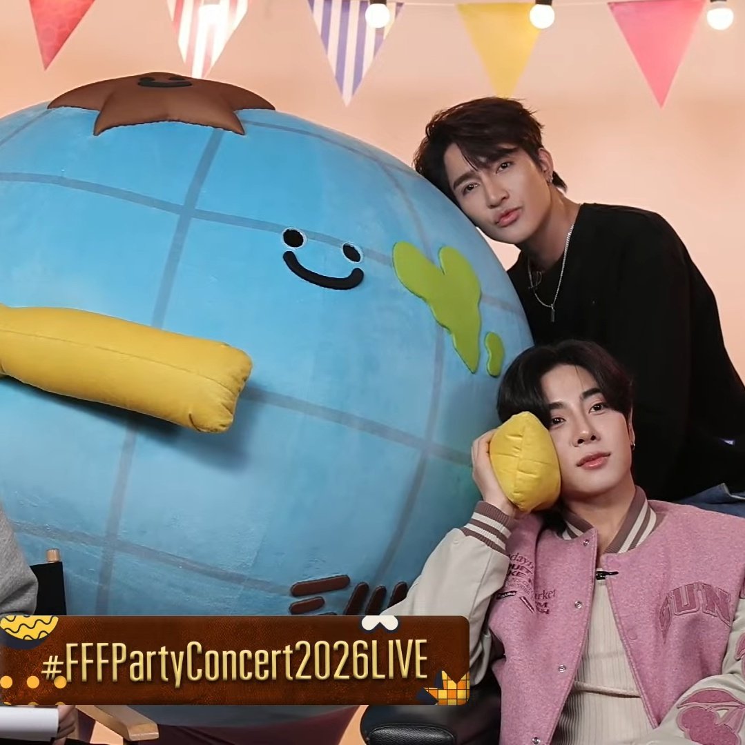 Thatstarfic's tweet photo. Oh my heart, they are adorable 🤎❤️🩵

EMBPFK FFF PRESS TOUR
#FFFPartyConcert2026LIVE #EarthMix #MRSATURNWORLD https://t.co/xfIGGvrmzw