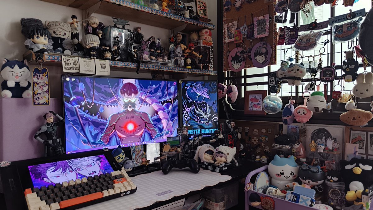TuunaMay0's tweet photo. I fixed my monitors and graphic card adapters!! 🥹😭✨ https://t.co/Ystl53yDsi