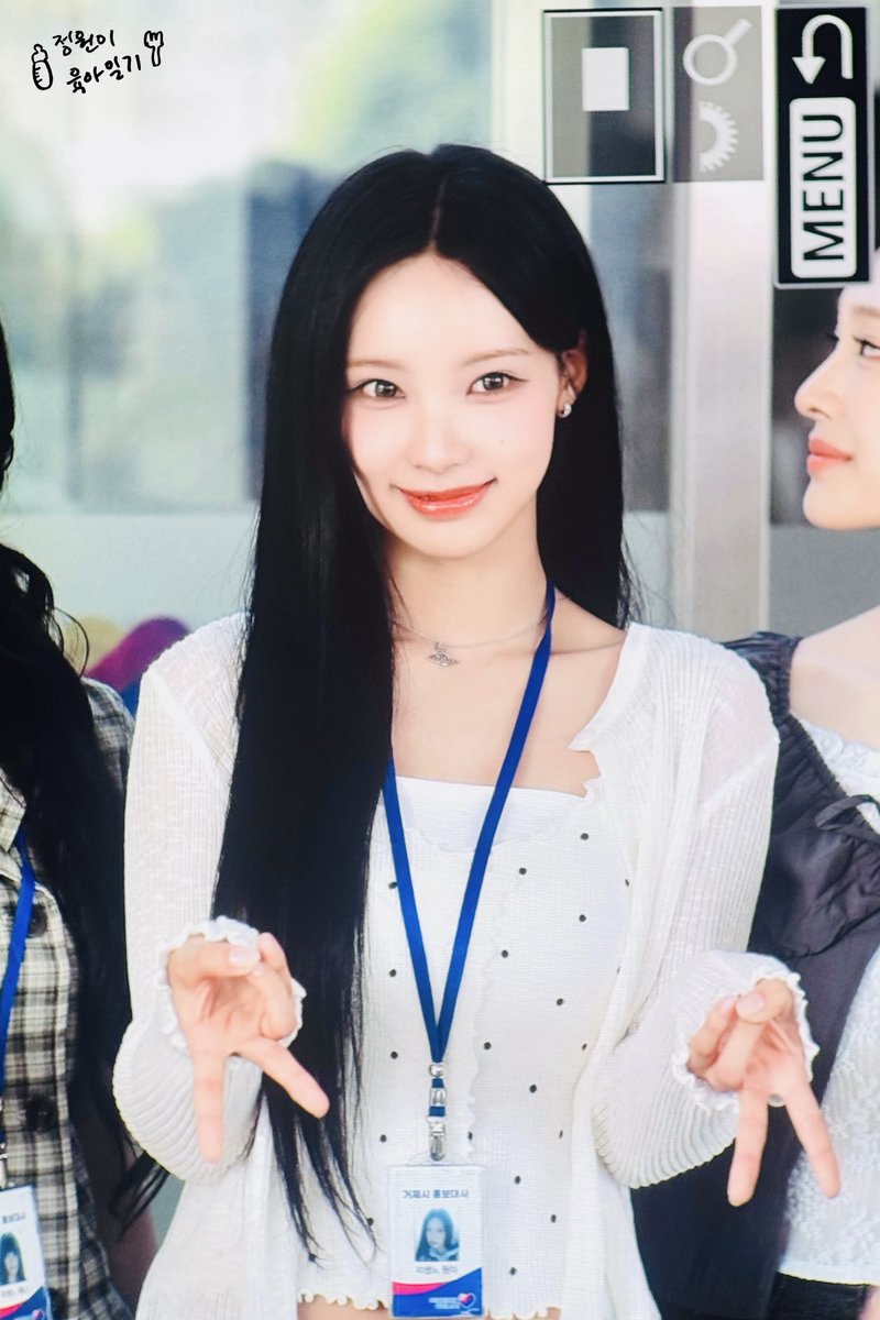 Flow_0525's tweet photo. 260605 프리뷰

거제야호-⭐️

#원이 #리센느 #WONI #RESCENE https://t.co/C6G3IP6alu