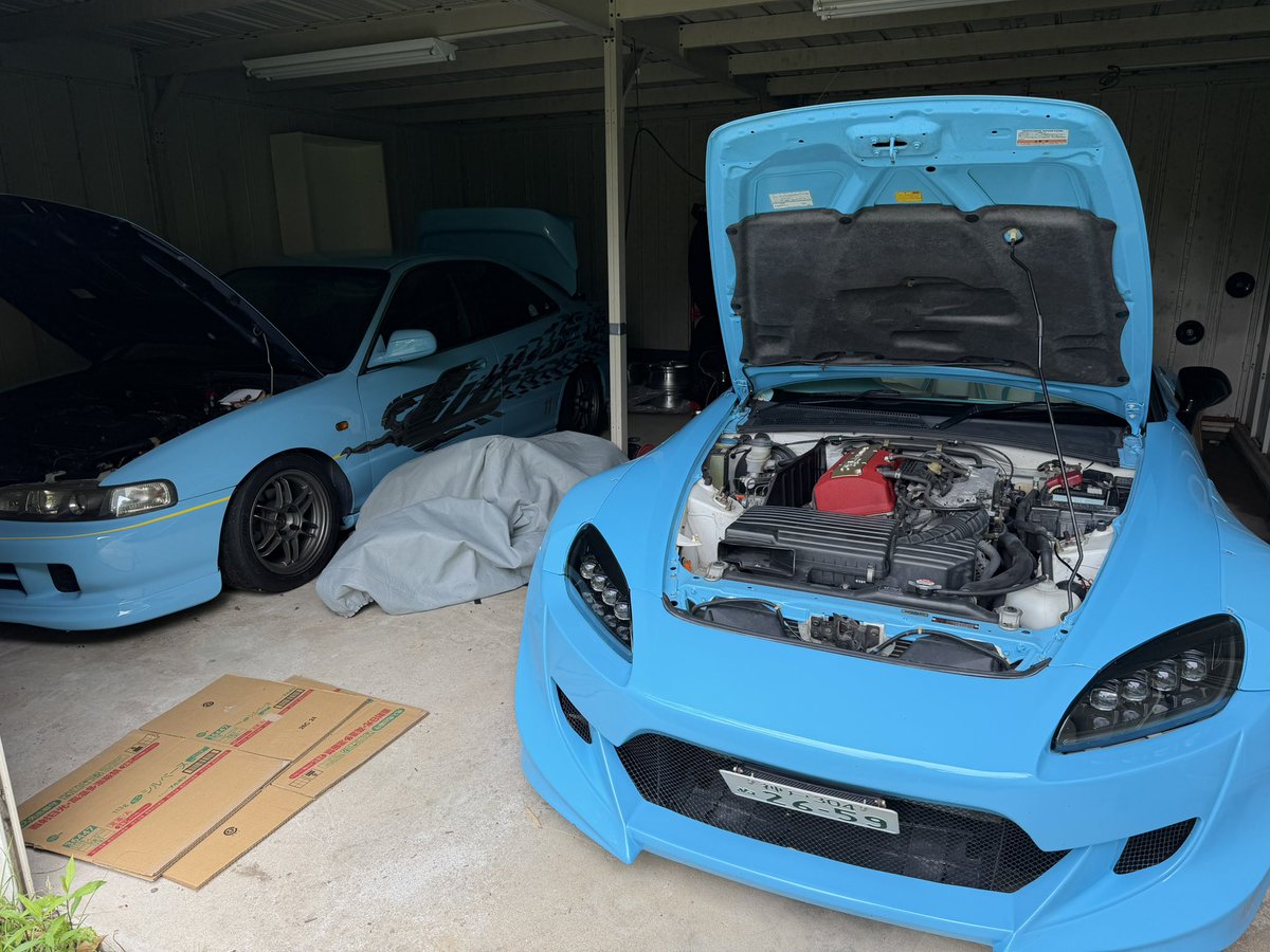 【車好き】 S耐行くのにどっちで行こうか。 迷うなぁ。インテはうるさいし、
