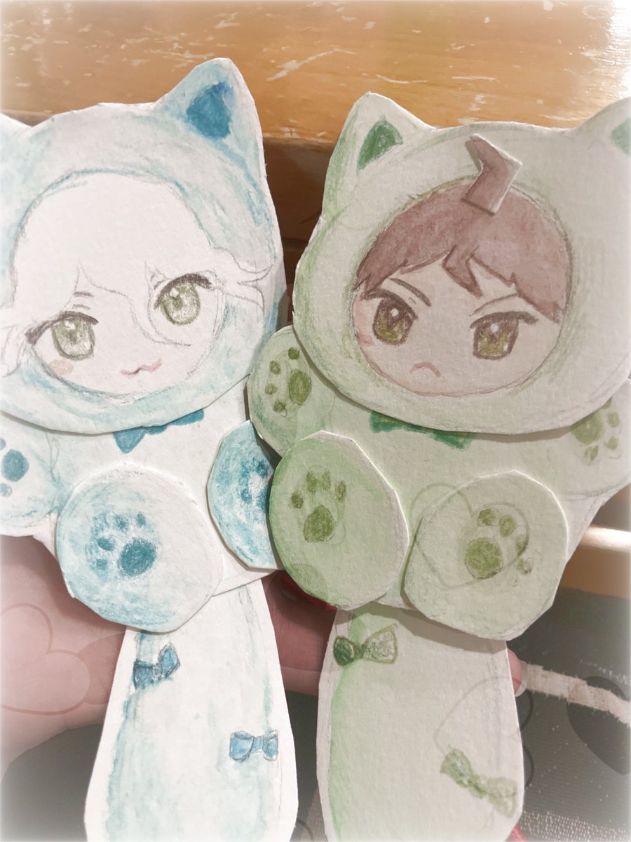 kdebug_'s tweet photo. when ur broke but you still need those #komahina plushies https://t.co/RkYO1CrvMy