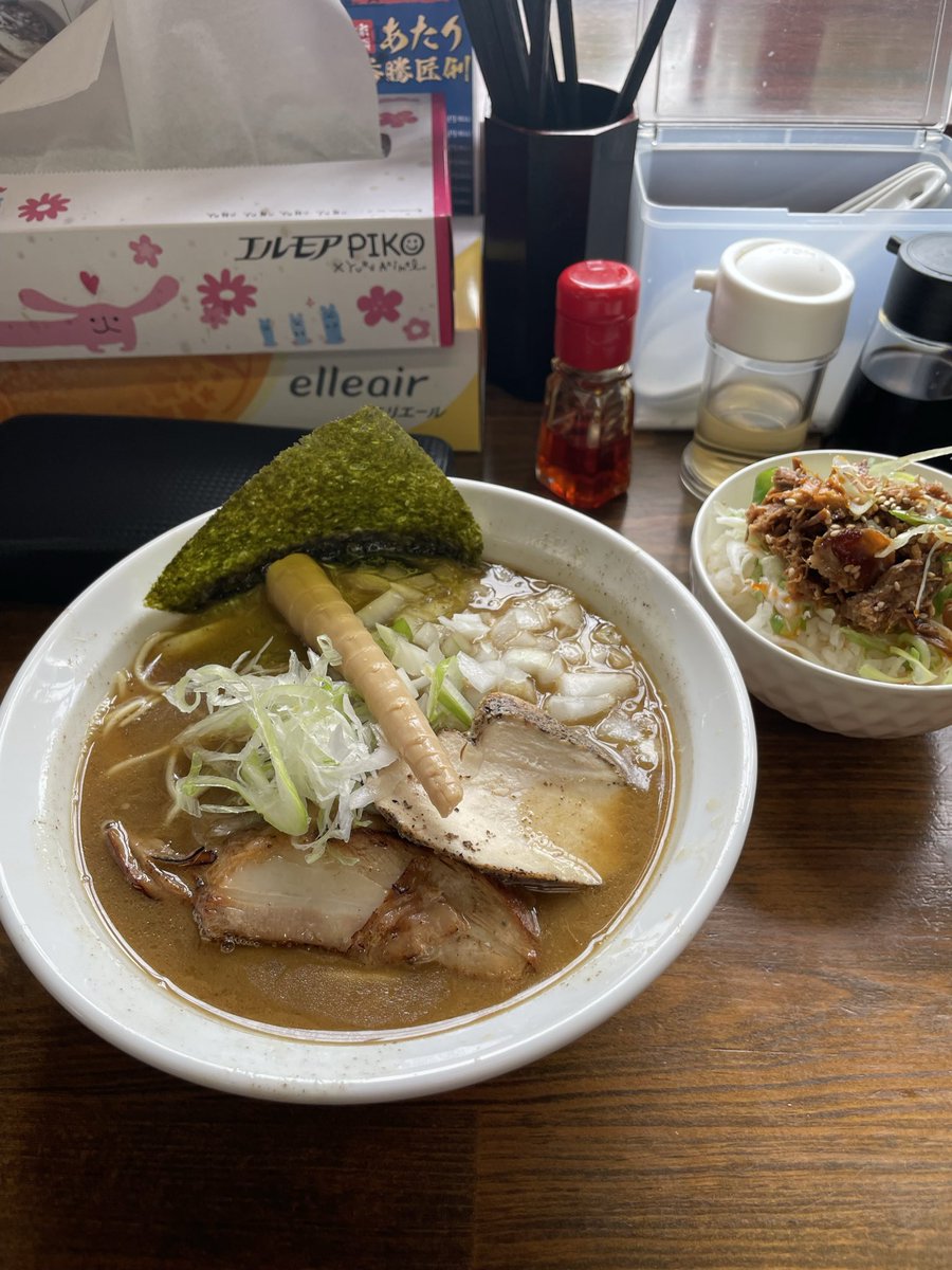 faju1102's tweet photo. 常総市
中華そば　あたり
濃厚中華そば
友達からのおすすめでこちらまで遠征💁
久しぶりの煮干しで美味しいねー
細麺でうまい😋
また行こう。 https://t.co/7Vo4efjWeb