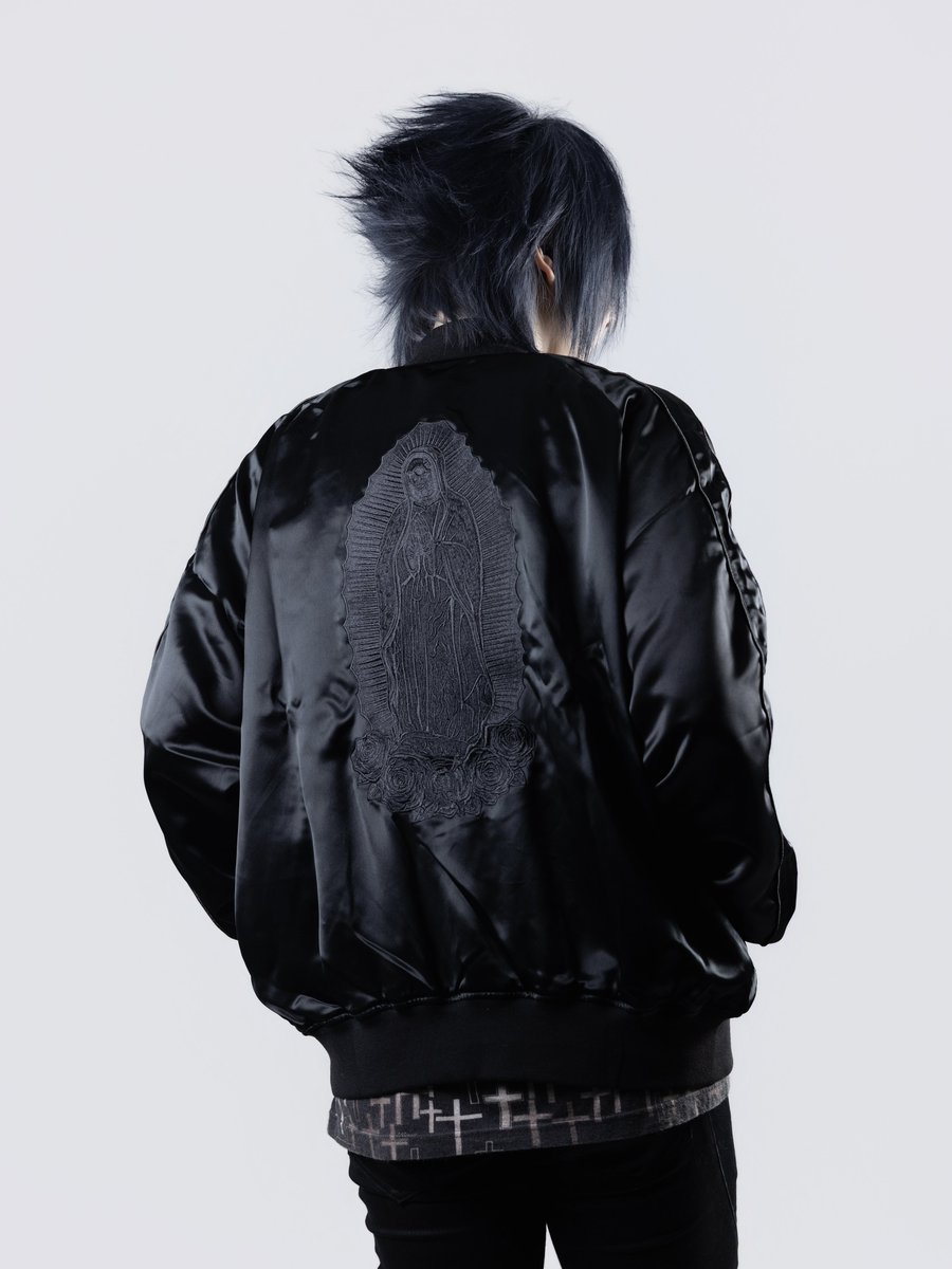 Roen_Official's tweet photo. 新作。
Coming Soon.
#Roen https://t.co/VKbaRXIZad