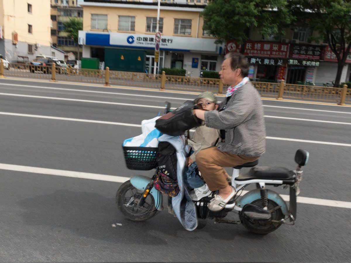 ShaoDeeeeee's tweet photo. 视觉编年史｜0075
#streetphotography #china #city #nikonphotography #chinatravel #nikon #life_is_street #streetphotographers #photo #life #cityscape https://t.co/J2jH56jOuh