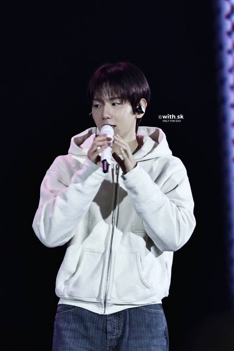 with_sandyk's tweet photo. 260102 Reverie [dot] 🇰🇷D1

#백현 #BAEKHYUN #ベッキョン
@B_hundred_Hyun https://t.co/JIZ2HrEyBm