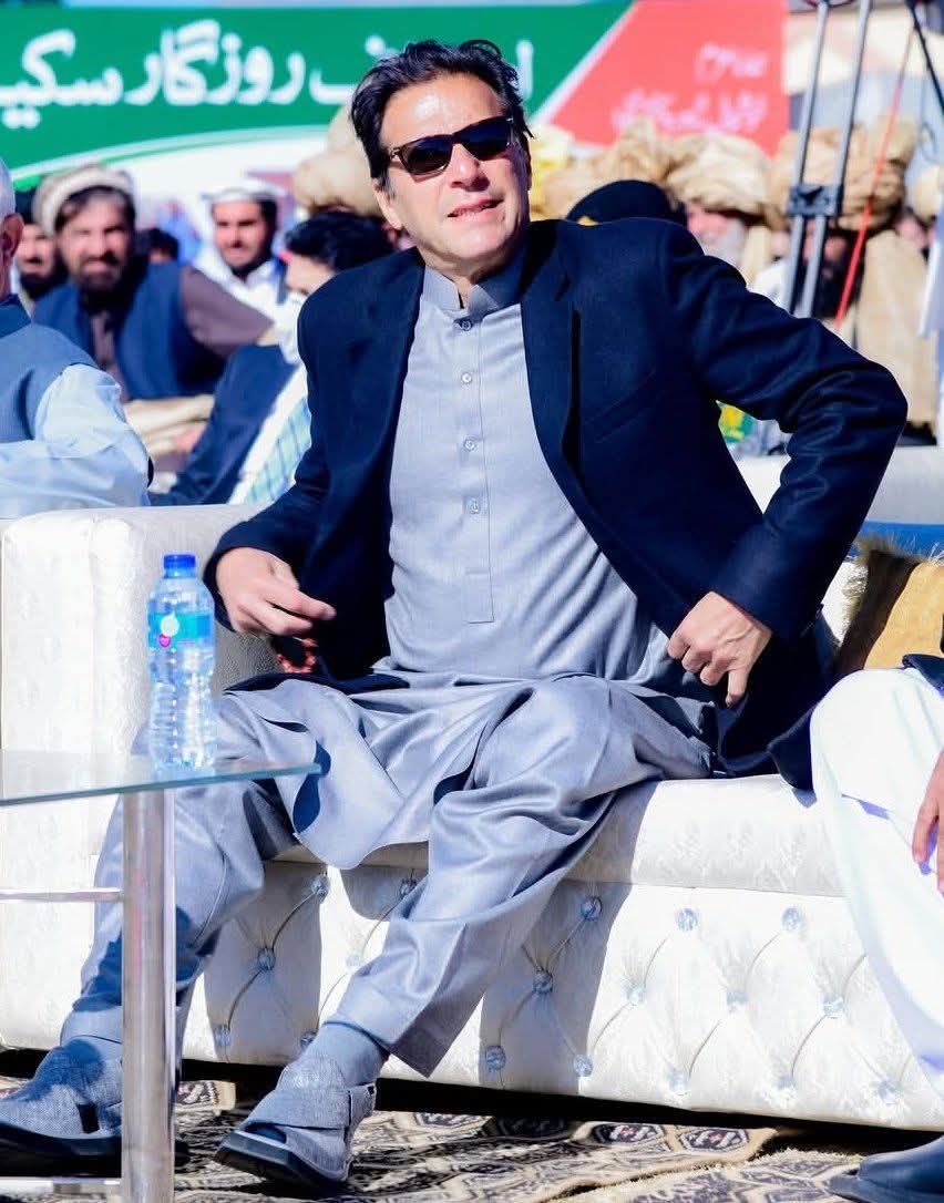 Isam_neutral's tweet photo. Release Imran Khan 
Free Pakistan https://t.co/nNwneDtL24