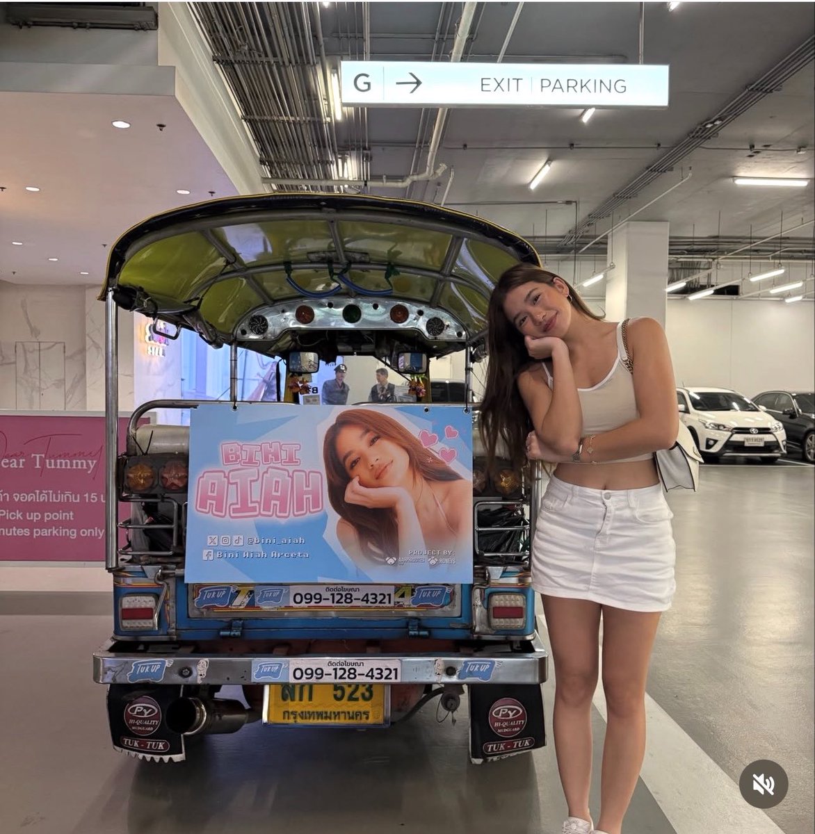 nearorfarrr's tweet photo. AIAH SANDALIIIIIIII!!! YUNG THAILAND TUKTUK WTH!????? OMGGGG I LOVE YOU MADAMMMMM! 🥹🩵 https://t.co/Qwuv3HZSfD