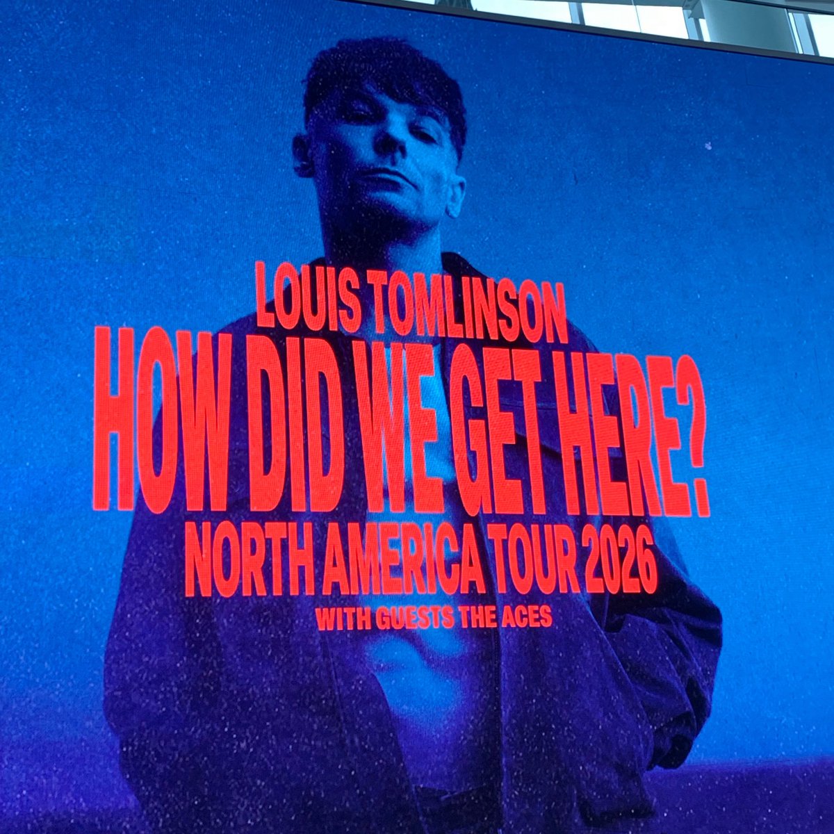 chanikyun's tweet photo. LOUIS TOMLINSON I LOVE YOUUUU AHHHHH https://t.co/agtDuQKV8l