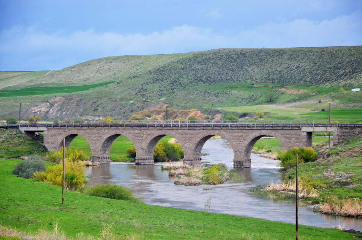 nihatcan25's tweet photo. Celal Bey Köprüsü | Tazegül Köyü | Aşkale | #Erzurum https://t.co/OQyL3ngZQl