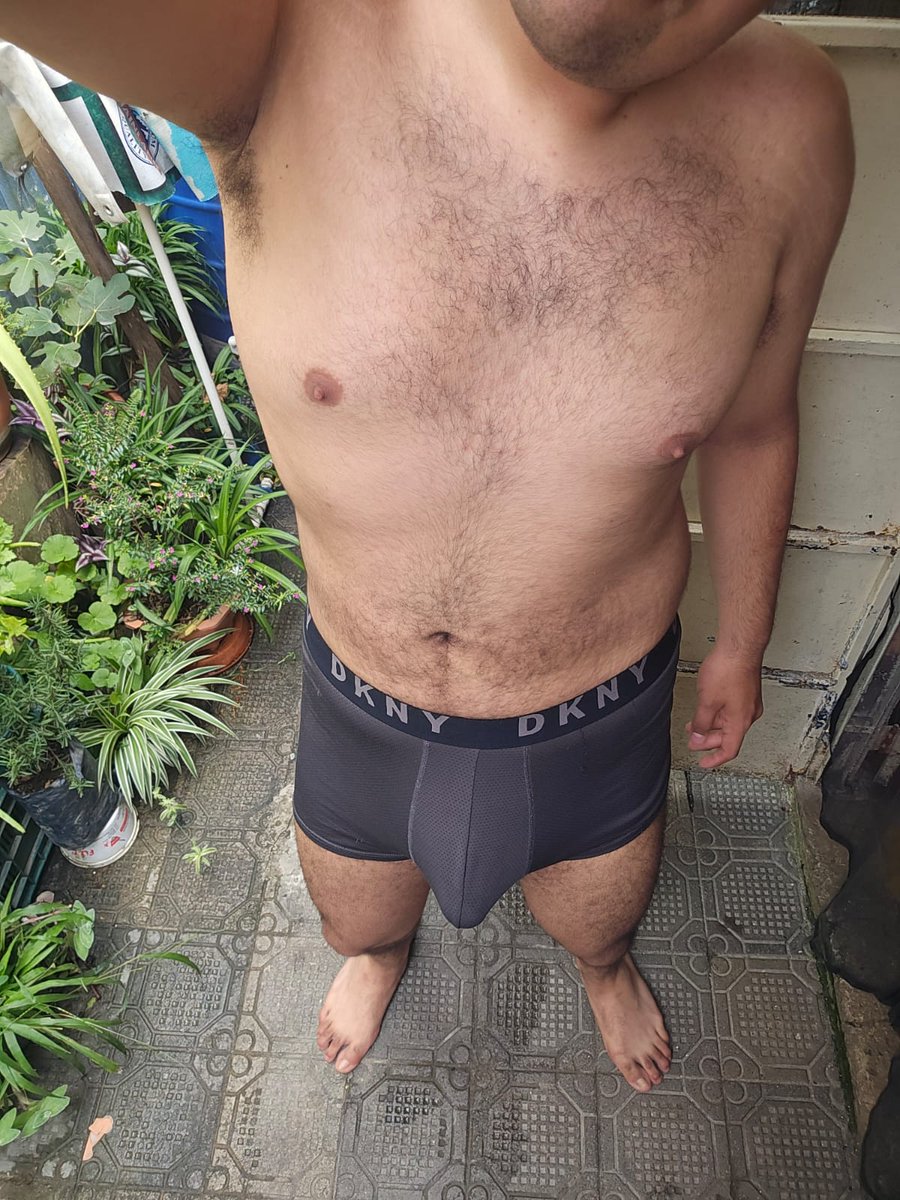 MorboChapinGT's tweet photo. Que dice mi vecino casado que necesita ayuda para acomodar algunas cosas 💦🤭🔥🥵🍆🍑 https://t.co/Slw73XQApR