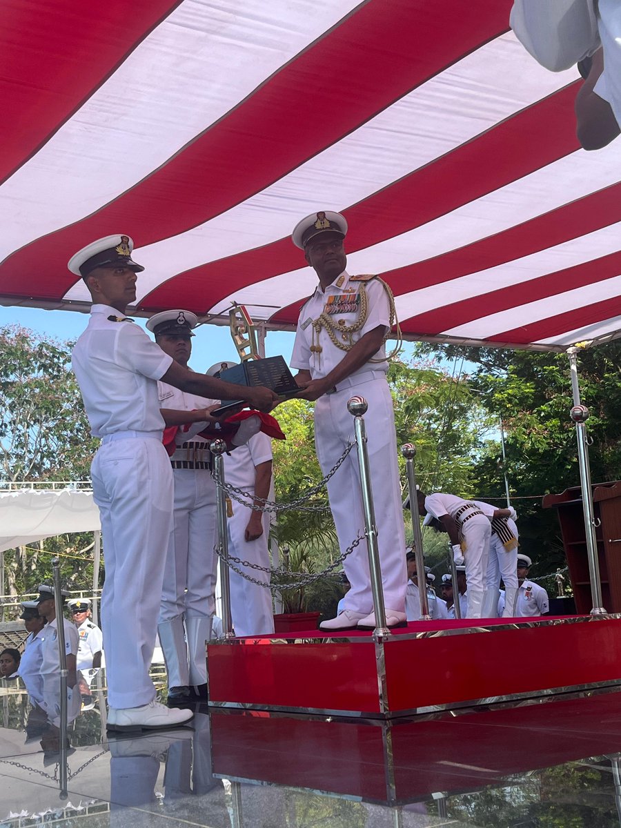 Ins Rajali Map Tamil Nadu: Six naval pilots graduated from the Helicopter Training ...