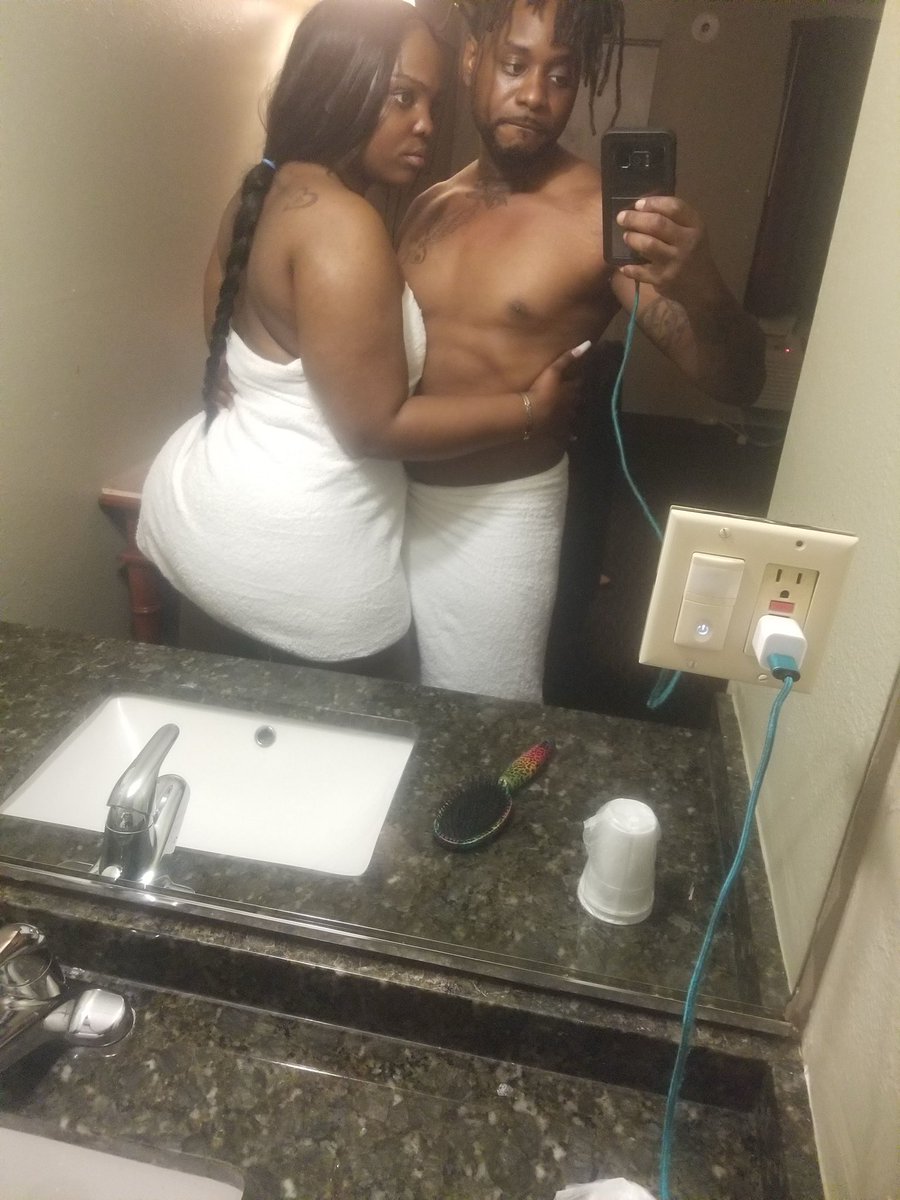 NODD084's tweet photo. We be chillin @moniabrii 🥴😘 https://t.co/qhwvfYV6yw