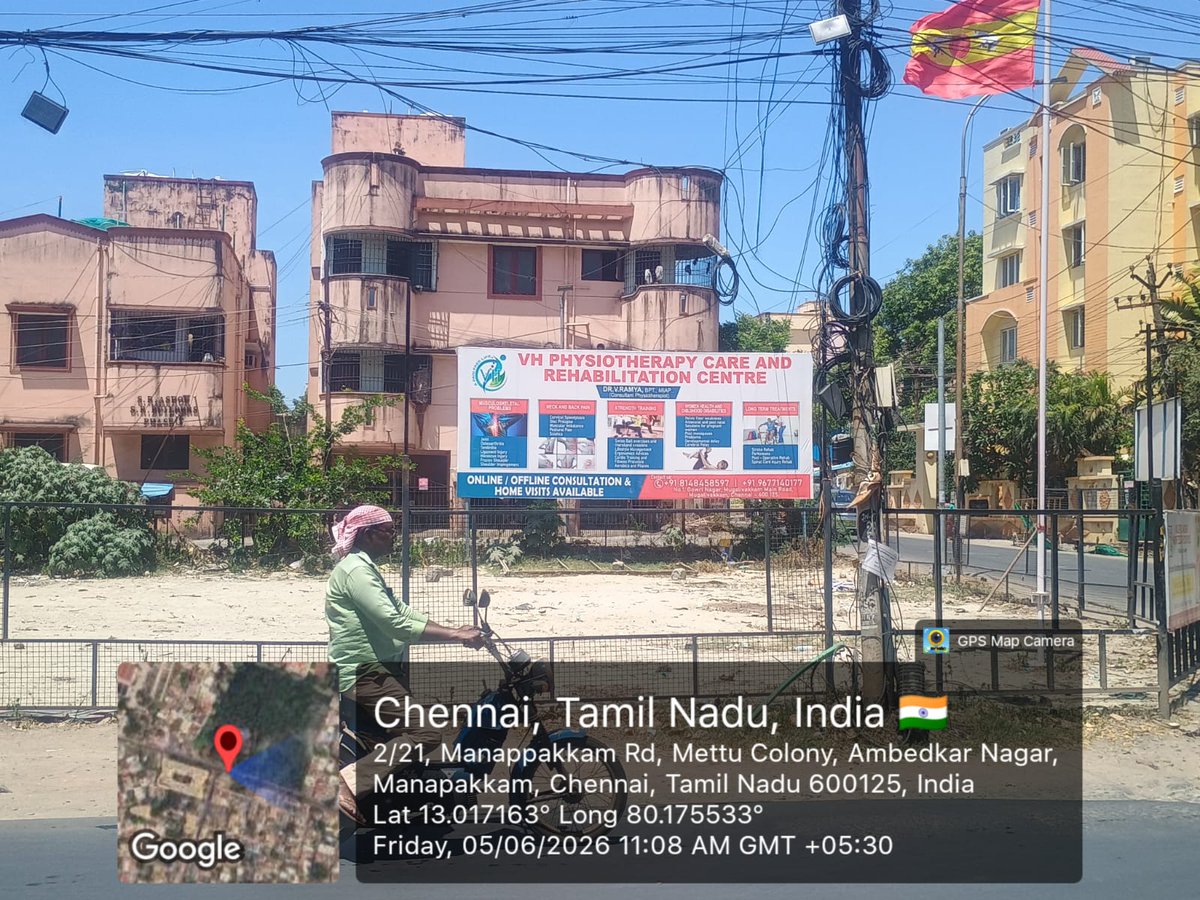 memetech's tweet photo. Sir,upon my complaint at Manapakkam MG salai on 3r MayAEand AEE with police protection  came to remove the Banner,the site owner Mr Ragunath did not allow them to remove .The AE gave a complaint to the Inspector of Ploice .But not removed till now . @chennaicorp  @tnpoliceoffl https://t.co/xh6UpYcdgI