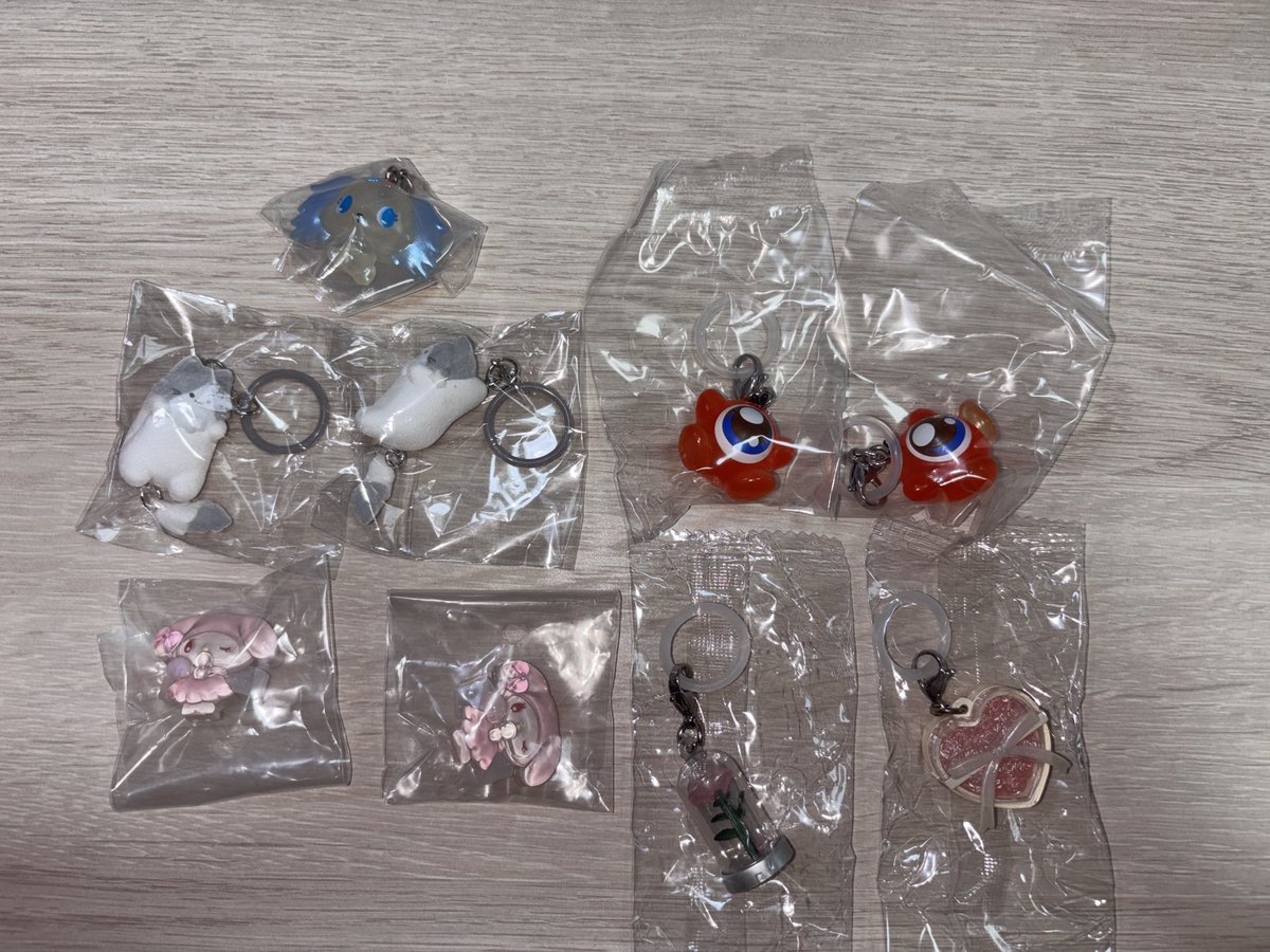 _Ria451's tweet photo. 【交換】サンリオ ガチャガチャ めじるしアクセサリー ジェリーデコバンド ジュエルペット きらきらオーロラ カービィ

譲）画像1

求）デコバンド/くろうさ×1、画像2＞なんでも検討

＊郵送取引
＊2点~交換のみ

検索からでもお気軽にお声掛けください。 https://t.co/h4LlfdSgRm