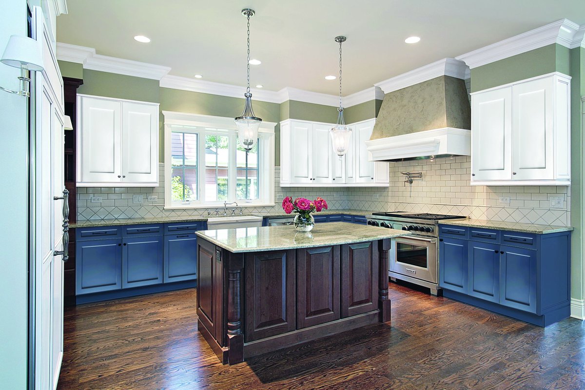 YRBuilding's tweet photo. Create a kitchen that makes a lasting impression. This two-tone design pairs crisp white uppers with rich blue base cabinets, delivering timeless style and strong market appeal for residential and multifamily projects. https://t.co/OyJaVljQL7
