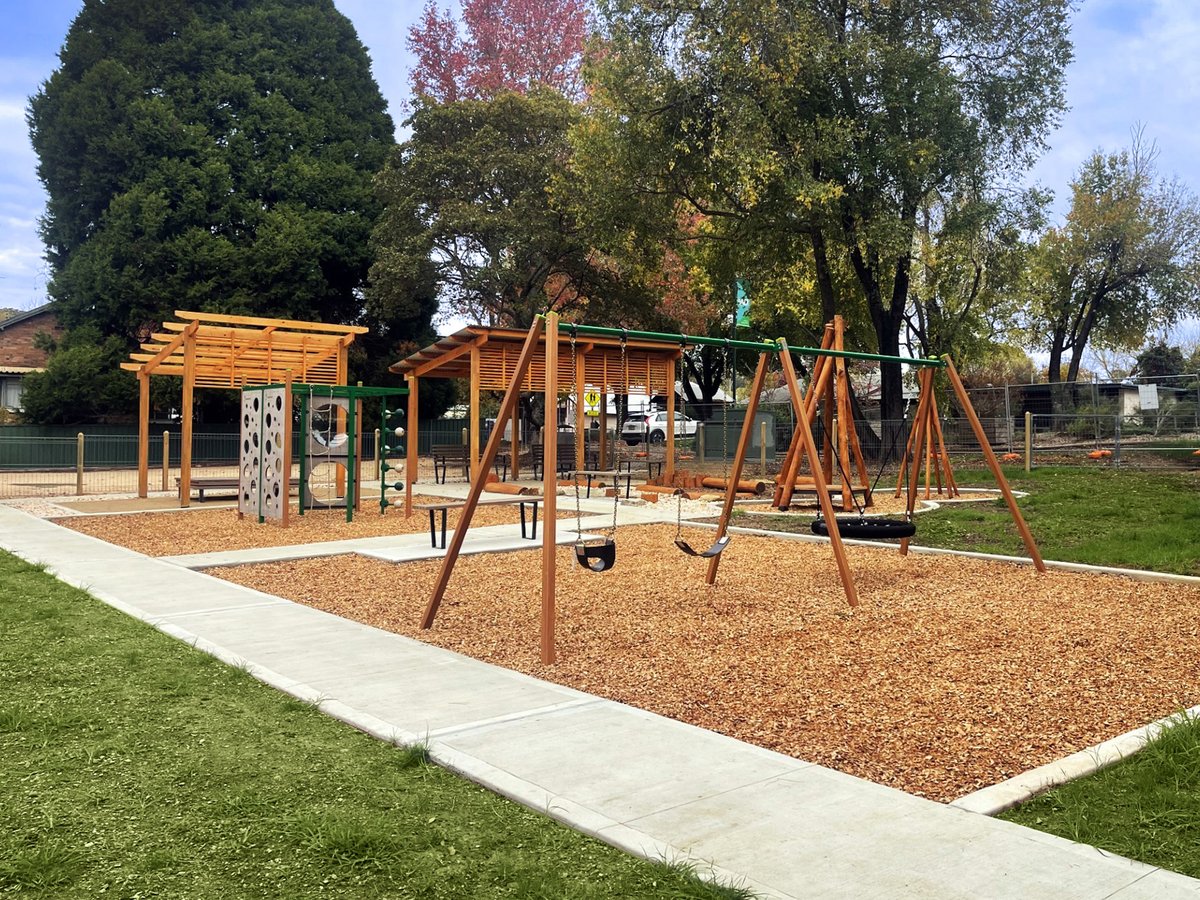 AHCouncil's tweet photo. Exciting news! 🎉 The brand-new Uraidla Park Play Space opens this Saturday, 6 June, just in time for the long weekend! Visit the park at: 📍 1181 Greenhill Road, Uraidla. ℹ️ Read more 👉 https://t.co/PPxtOQjVJp https://t.co/AcesCxqG2H