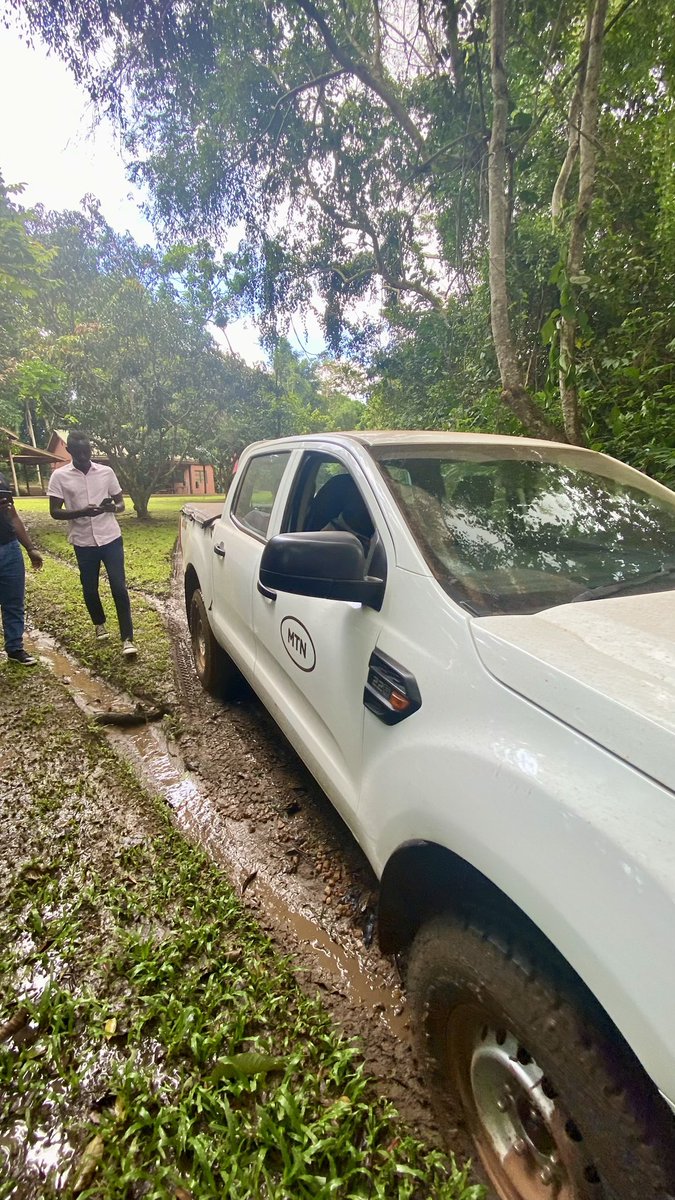 Motorcare_ug's tweet photo. Yet another 4x4 Training session in Sisse, Kitende with @oncourse4wd 

What an adventurous day it was with the Ford RANGER and Nissan NAVARA in their natural habitats,  proving heritages and pursuing new destinations.

#MotorcareUG #NissanNavara #FordRanger #4x4offroad #Oncourse https://t.co/IoQYE7ok5r