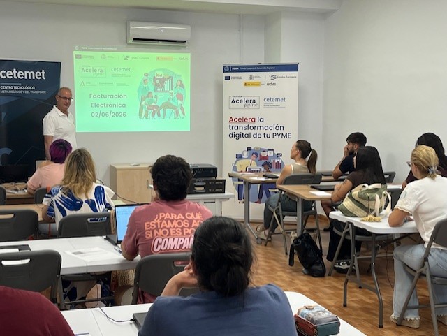 cetemet's tweet photo. Esta semana hemos celebrado en Espartinas una nueva jornada de nuestra Oficina @Acelerapyme  de Sevilla sobre facturación electrónica y nuevas obligaciones para su implantación. Gracias a todos los asistentes por acompañarnos. #FEDER #AceleraPyme #CETEMET #EuropaSeSiente https://t.co/rOndBpmLlL
