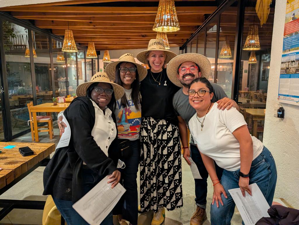 germsant's tweet photo. Si me lo preguntan jamás imaginé tener al equipo de TED Fellows en Oaxaca. ¡Vamos a preparar algo muy bonito para presentar nuestro estado al mundo! 🌎 https://t.co/rQQ3RQxnfR