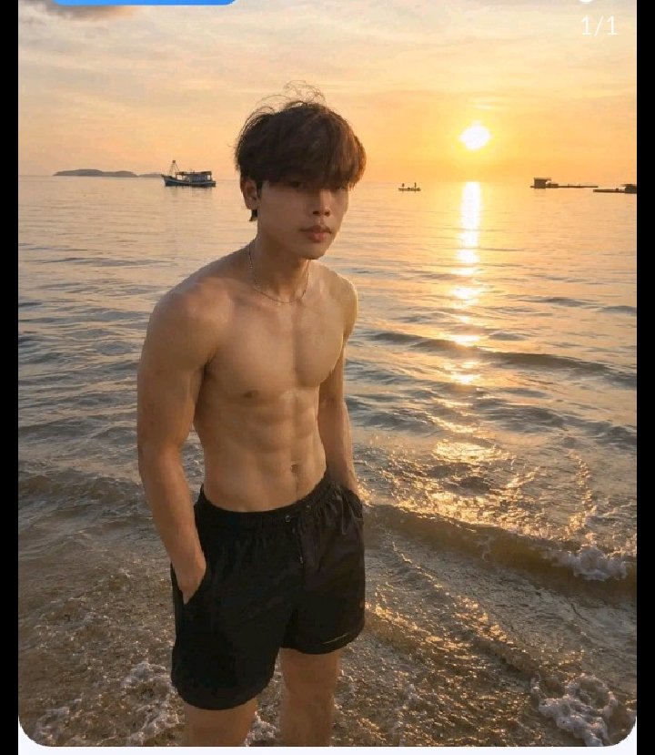 tìm top ở Hà Nội ạ 🥰 tweet media
