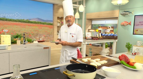 atresmediacom's tweet photo. #Audiencias I  

🥳 El entretenimiento de @antena3com
sigue TRIUNFANDO de la mañana a la tarde

👩‍🍳@karguinano, LÍDER: 15%, 751.000 y 1,2 M de espectadores únicos

📺@LaRuletaSuerte, LÍDER: 19,9%, 1,5 M y 2,9 M de espectadores únicos

➡️@PasapalabraA3, LÍDER y el programa más visto del día: 18,4%, +1,5 M y 2,9 M de espectadores únicos