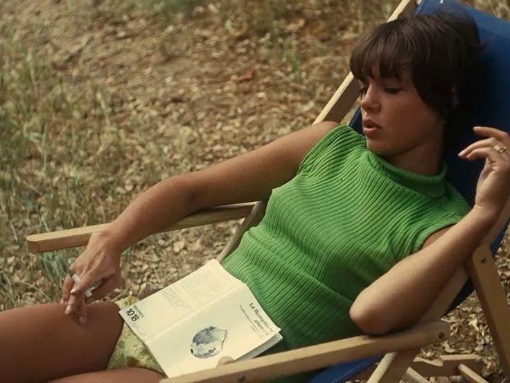 letibop's tweet photo. Viernes, Cinco Puntos y casi verano✨
✍🏼Este mes escribo sobre cómo tener un Rohmer Girl Summer, el filósofo griego más chulo, recetas ancestrales, fotos de Italia y de lo miserable que soy en Vinted.
💌Puedes leerlo aquí: https://t.co/3qxgPZo7OF https://t.co/MiDyqeefr8