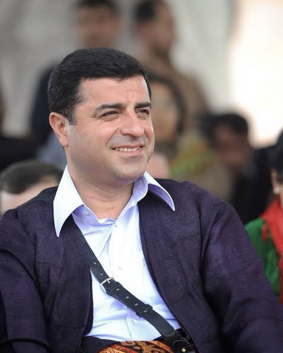 AsolisRBO's tweet photo. #SelahattinDemirtaşaÖzgürlük https://t.co/ILDYRErg9m