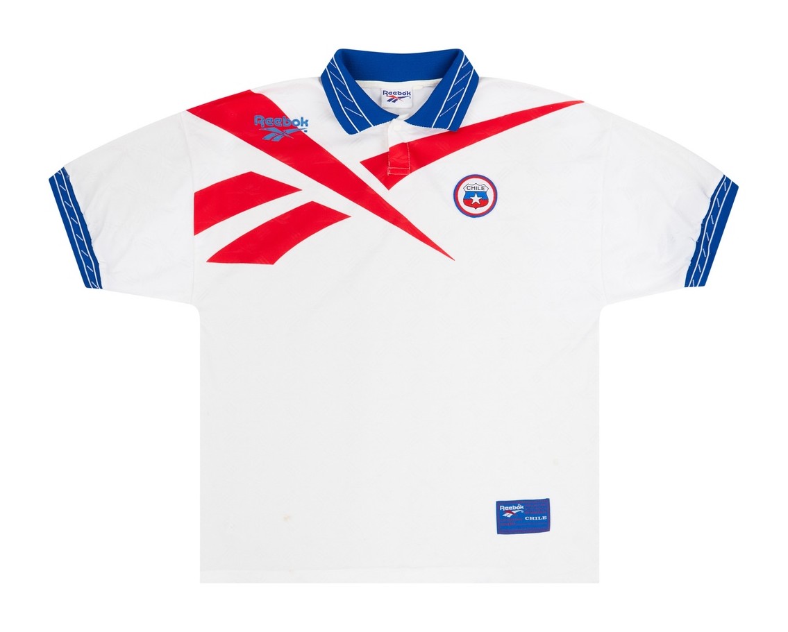 HeavyGoods77's tweet photo. @fussballgeekz @80s90sfootball @90sfootball @footyheritage @WPDigital2 @fslconsult @FIFAWorldCup @robertmdaws The Kits 😍 https://t.co/S1tZxNWse1