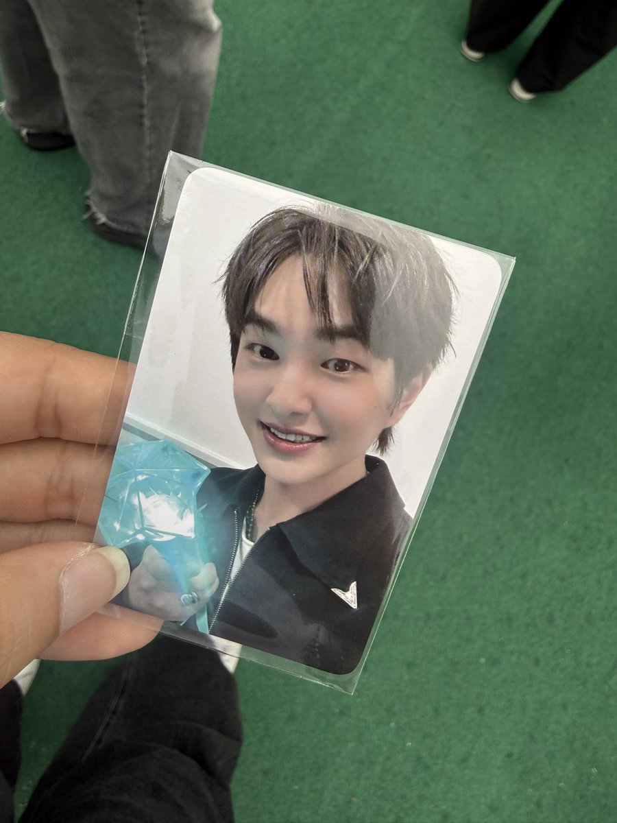 minchoi99j's tweet photo. SHINee 交換
ペンライト特典トレカ
譲:オニュ
求:ミノ
会場いますdmお願いします🙇‍♀️
#SHINee #SHINee交換 #ミノ #オニュ https://t.co/fiQftehx3u