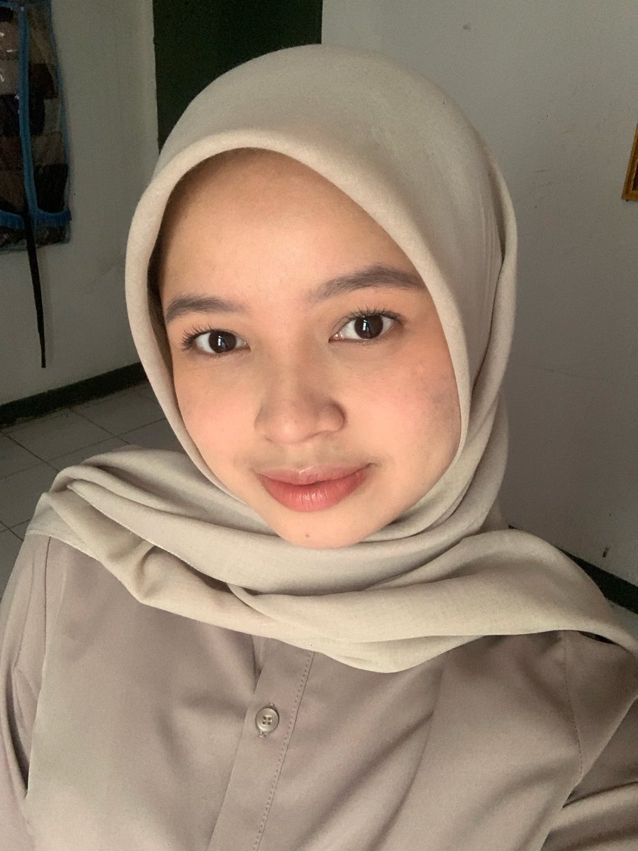 rere 𝜗ৎ tweet media
