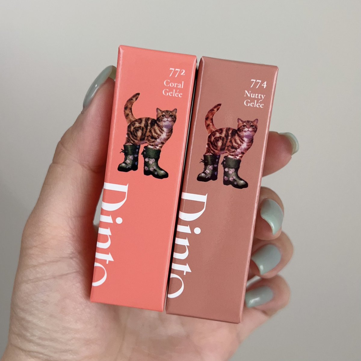 ___hpjam's tweet photo. Dinto
ブラーゼリーボリュームリップティント
772.コーラルジュレ
774.ナッティージュレ

かわいい〜 775も買おか悩んでる！
スースー系でした #メガ割購入品 https://t.co/1T6YsOtFmO