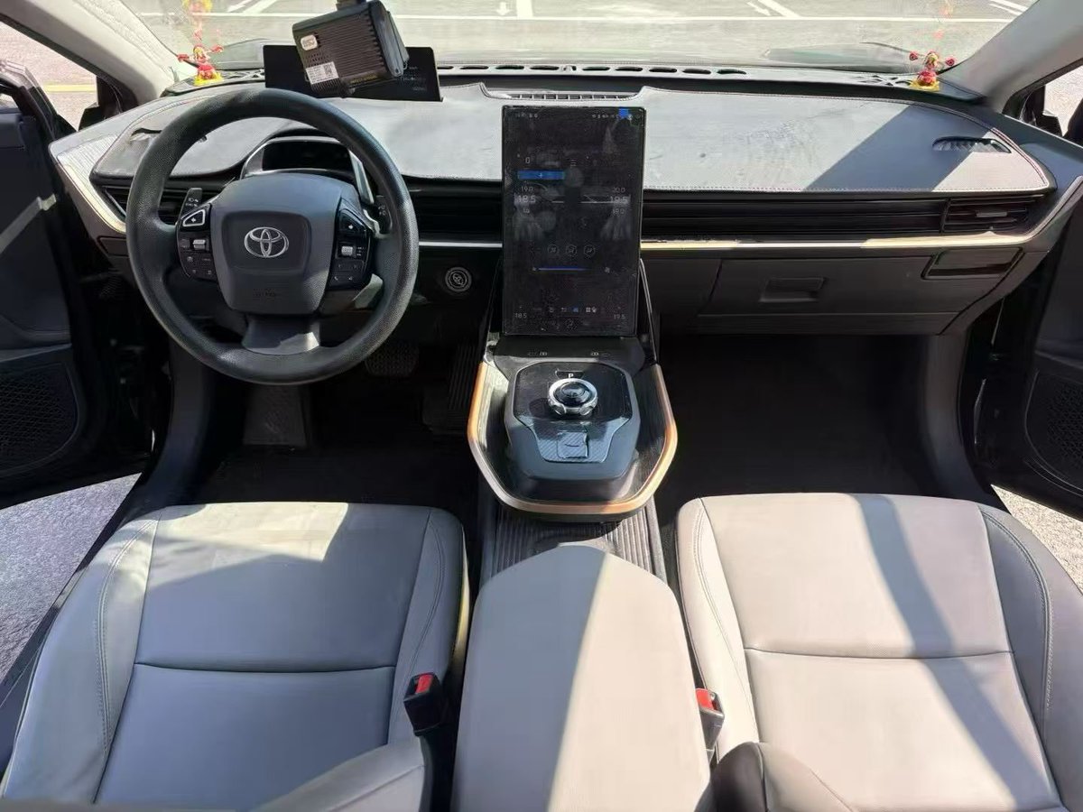 el_maris_autos's tweet photo. 2025 TOYOTA BZ3 🇨🇳
ELECTRIC CAR

🏷️ 25M
Home Delivery (🇳🇬)
Shipping, Clearing &amp; Duty (included)

ETA 45 - 60 Days.

Text @Wizarab10 for payment structure and details. https://t.co/cDe0dD80z4