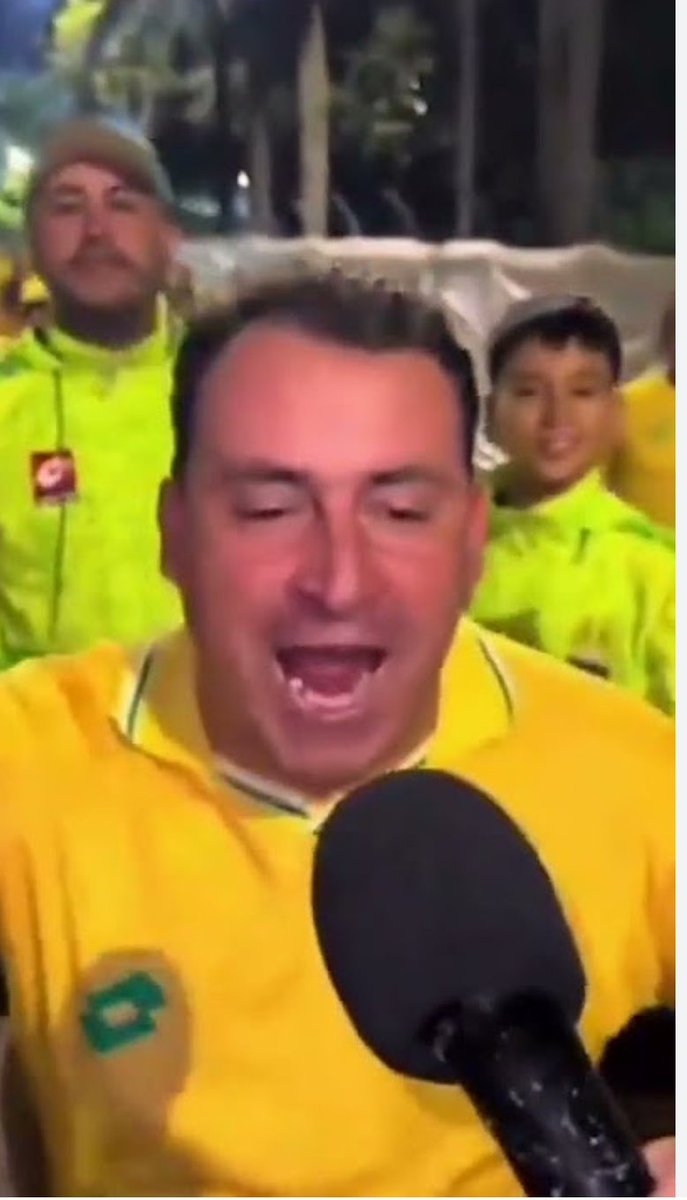 FelipeMaring's tweet photo. Un saludo pa Carlos Antonio Vélez.... https://t.co/pN7UpQzG7a