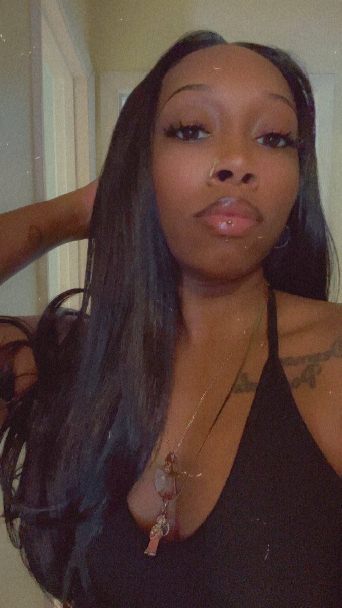 TatMyCooka's tweet photo. 🖤✨🧝🏾‍♀️ https://t.co/HVV7e8qlRe