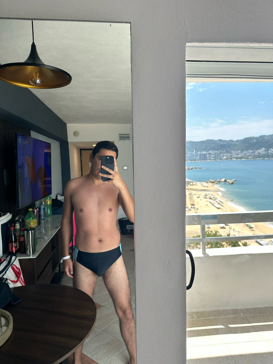 JimmyDoom02's tweet photo. 🏝️ https://t.co/HD9nc5PA1U