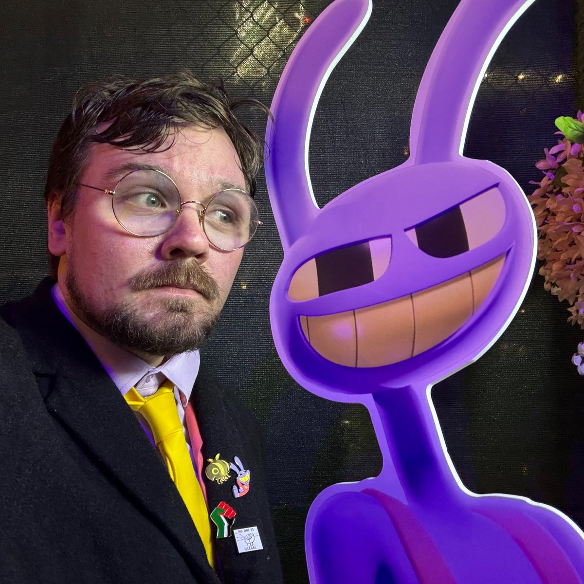TheCartoonBase's tweet photo. Michael Kovach at ‘THE AMAZING DIGITAL CIRCUS’ series finale theatrical premiere. https://t.co/jvG4C5RDVV