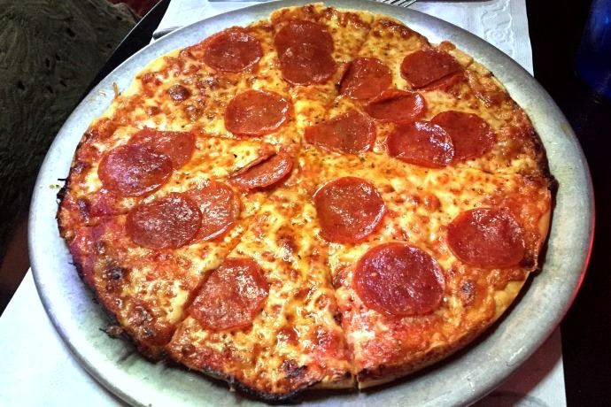 JoeHeadson's tweet photo. @tuuu28283 Massachusetts Bar Pizza has entered the chat https://t.co/O3g5g3m4aq