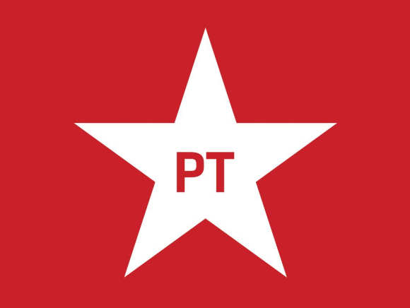 PolygonZone's tweet photo. 🚨SÉRIO: É verdade que esses dois viraram petistas ? https://t.co/yYGwdeA8hv