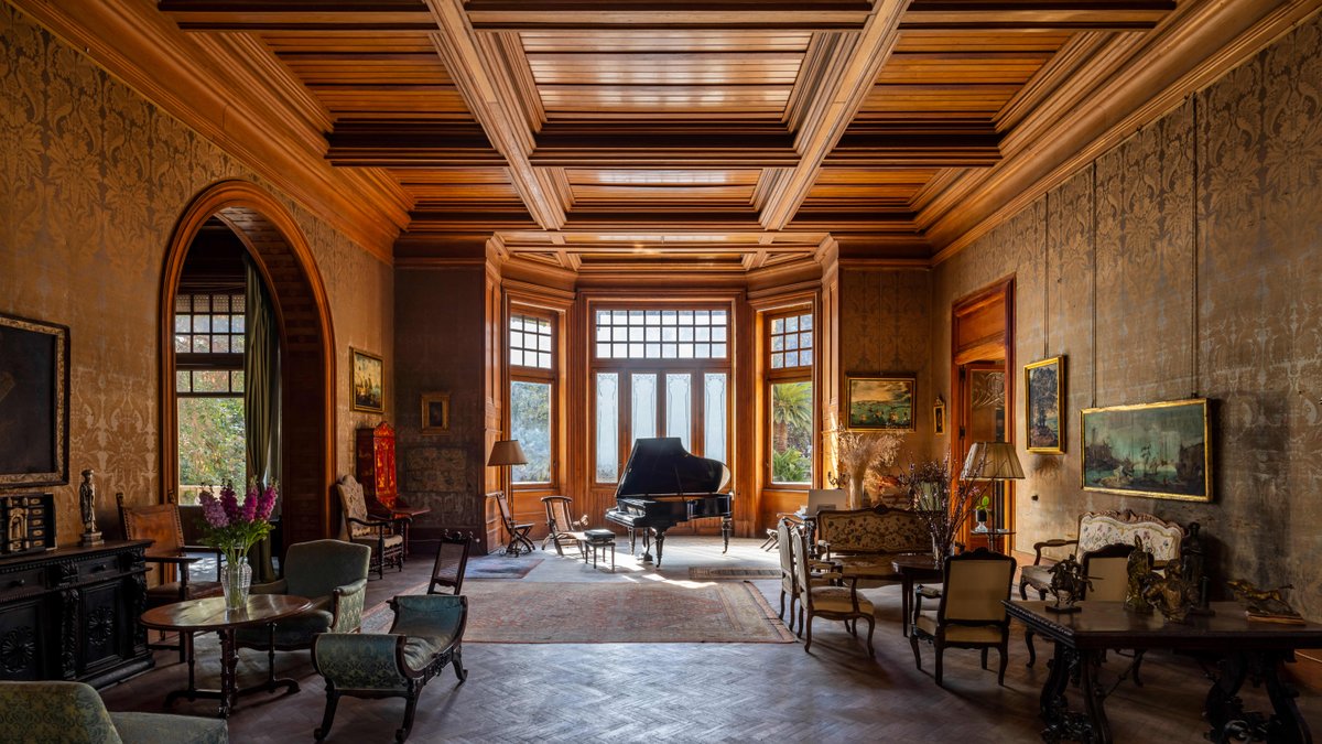 MansionGlobal's tweet photo. An Art Nouveau Castle From the Early 1900s Is Selling in Palermo, Sicily https://t.co/odlP97e6Wk