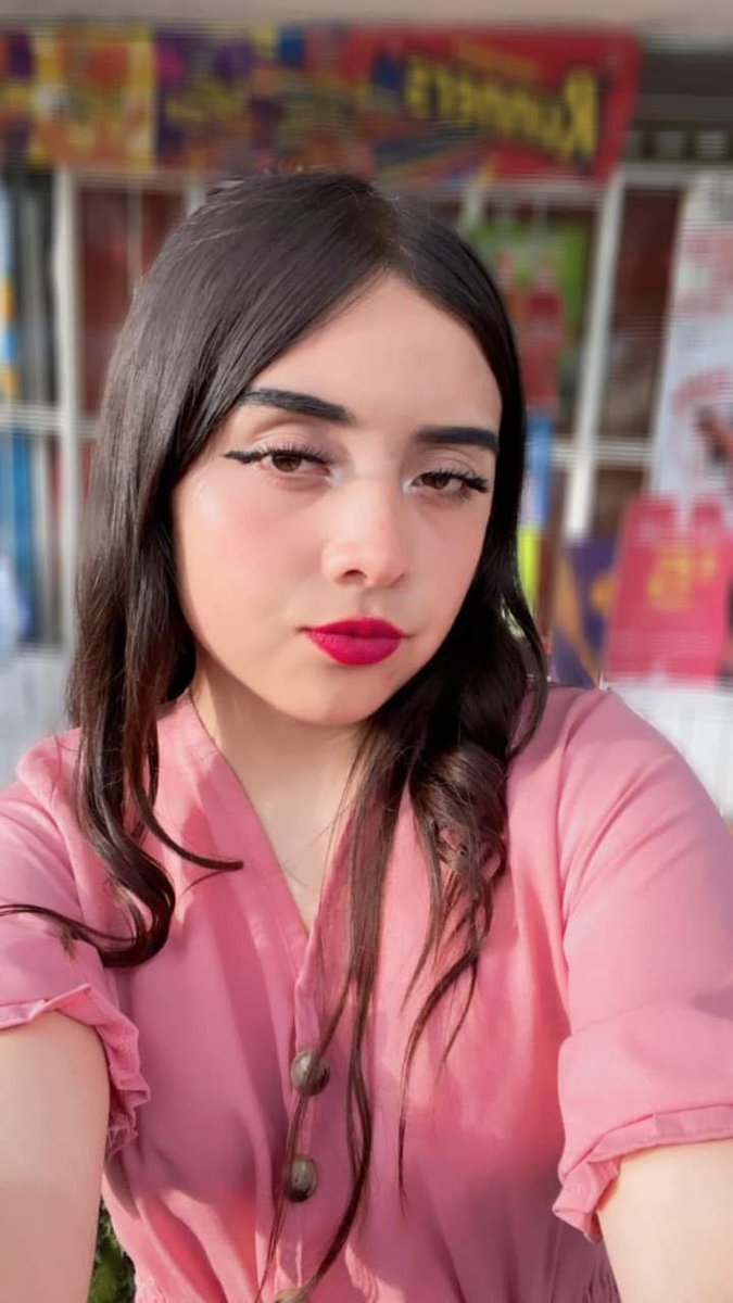 Danny9181's tweet photo. Un seguidor nos manda a su novia de 18 años , le gusta que se la cojan los demás..comenten y envíen dm, se la cogen o no? A esta putita! https://t.co/QE0YuXkMcy