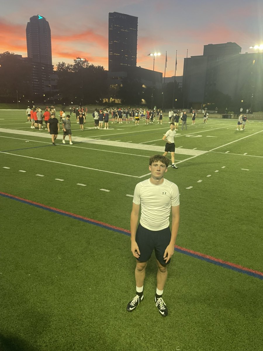 oliver_leven's tweet photo. Had a great time at @DuqFB today looking forward to coming back up on campus!

@CoachGeisel
 @CoachJohnson67 
@SheriffWoody13 
@CoachJT_410 https://t.co/HKbgJNn7sR