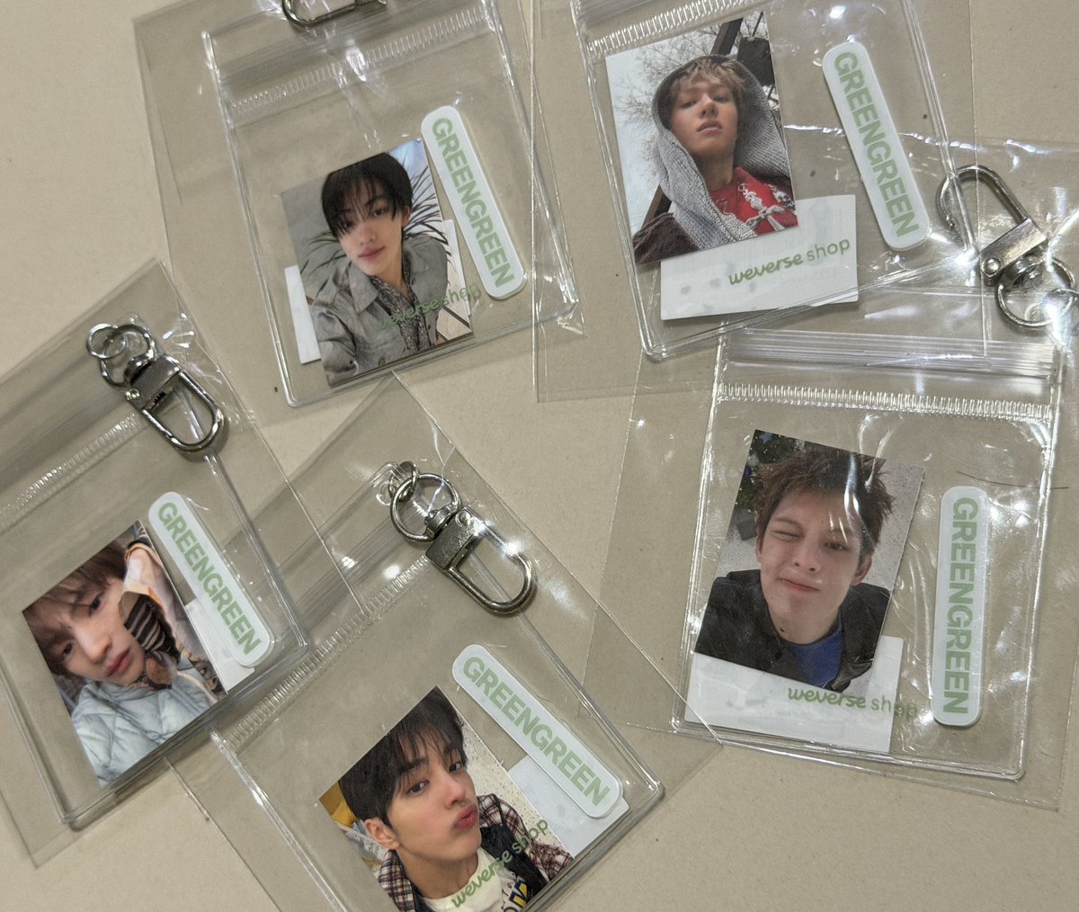 cortis_streamth's tweet photo. [🎁] แจก keyring คอร์ติสแบบสุ่มเมมเบอร์ จำนวน 5 รางวัล

🗳️ สำหรับคนที่สตรีมอัลบั้ม GREENGREEN ผ่าน Spotify / Apple Music / Youtube 

📌 กติกา :  RT + Mention
- แคปหลักฐานการสตรีมคาดลายน้ำ
- ติดแท็ก #สตรีมเด็กโหลดต่ำ
- เมนชั่นใต้โพสต์

🙏🏻 Sponser: @myjoyride18 

#CORTIS #코르티스 https://t.co/2QkJ6HSdFd