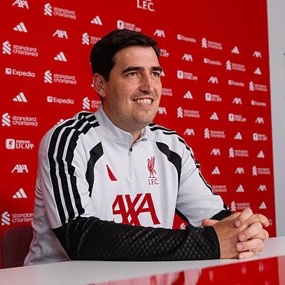 Mercado_Ingles's tweet photo. 🚨🔴 Ni Xabi Alonso ni Andoni Iraola estaban en los planes del Liverpool como cambio de entrenador, el plan original era mantener a Arne Slot por lo menos una temporada más con el club. Pero varios jugadores lo catalogaban como arrogante y terco y no tenían buena relación con el Holandés. [NBC News]