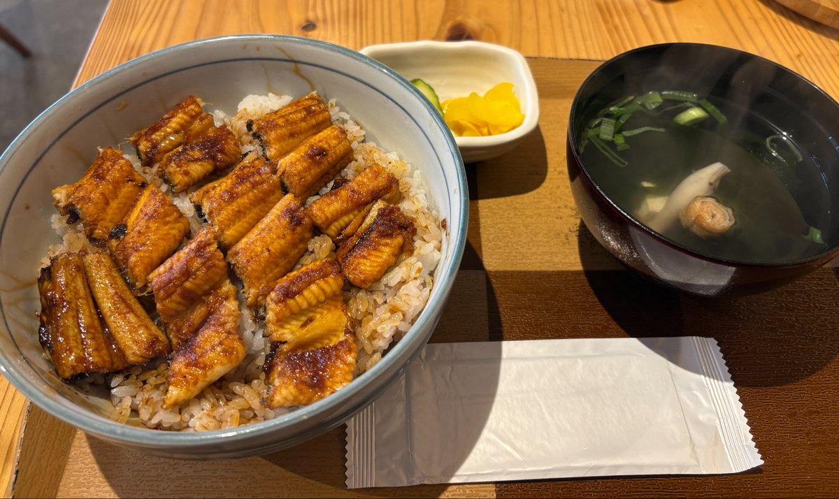 こま。 tweet media