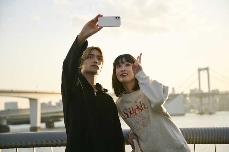 _Kanpen's tweet photo. 【映画『山口くんはワルくない』】
本日 ついに公開！
高橋恭平 × 高橋ひかる × 岩瀬洋志

アオハル度120％の“エモ推し”新写真一挙解禁！
さらに、監督が高橋恭平の「エンドロール後の胸キュンサプライズ」を語る💕
➡ https://t.co/pHdU0aF8Xg
#映画山口くん 
#高橋恭平  #髙橋ひかる  #岩瀬洋志