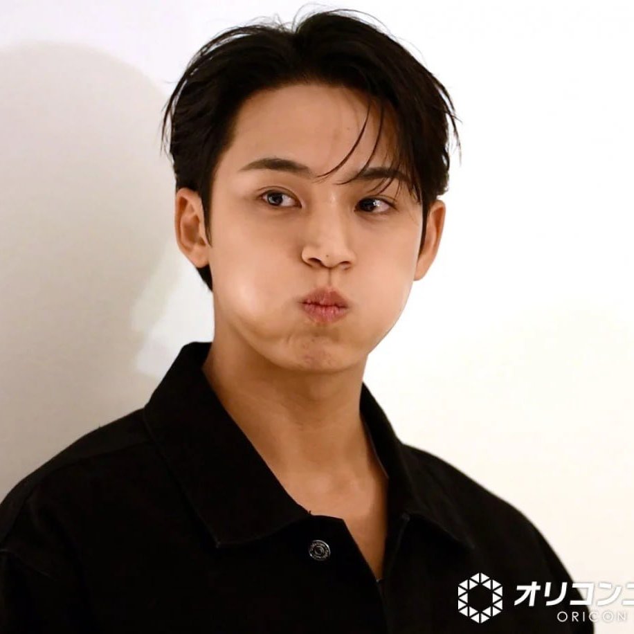 moeum_zip's tweet photo. 😳 https://t.co/IDpy0elrKg